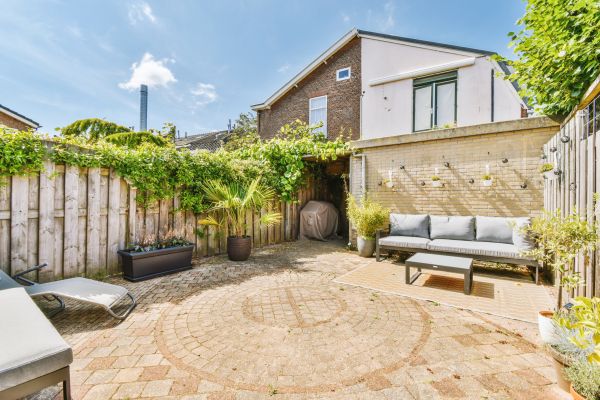 Courtyard Wall Repair in Aurora