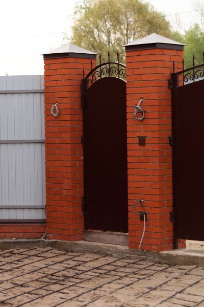 Brick Columns Installation in Aurora